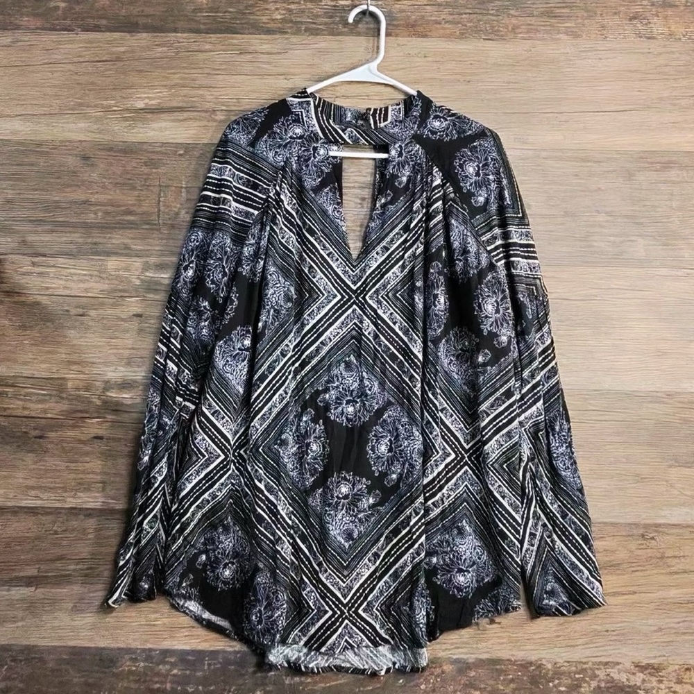 Free People Black and White Patterned Blouse - Picture 1 of 10